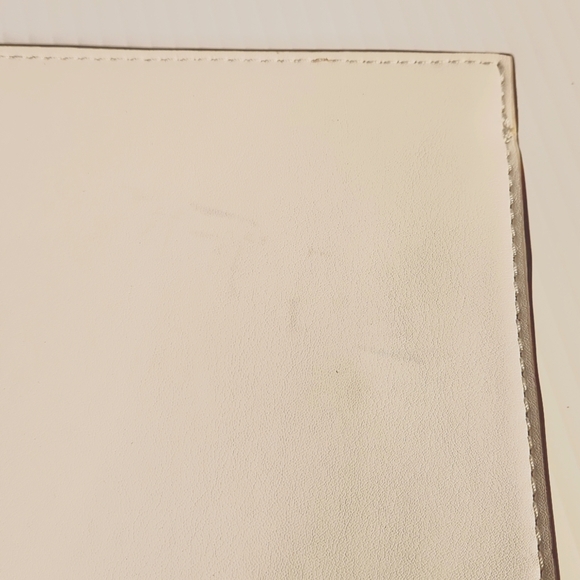 PUNCHCASE by Leslie Hsu white yellow clutch or tablet case - Picture 7 of 8